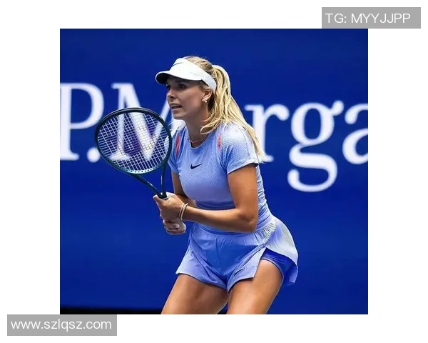 13号足球明星背影图展现运动魅力与奋斗精神的完美结合