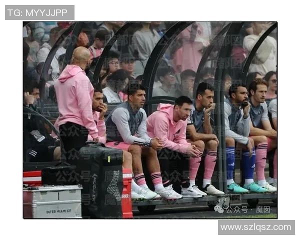 探讨足球明星素质问题哪些球员在场外表现不佳引发争议